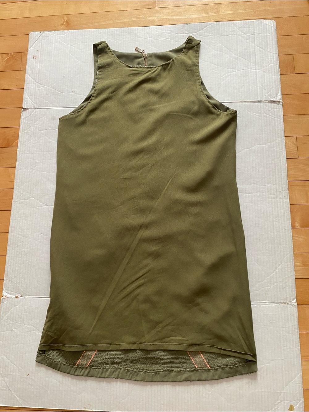 English Rose Mini Sheath Dress w breaded Geo-Pattern in Coral & Green Sze Medium - Picture 10 of 15